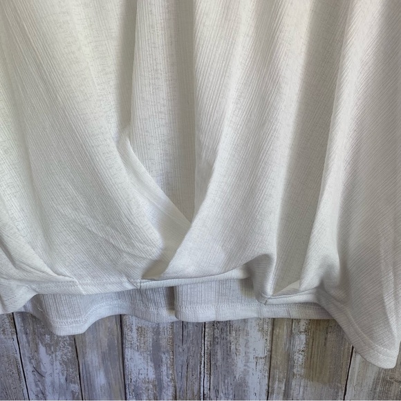 Entro White Oversized Lace Detail Blouse - Picture 2 of 5